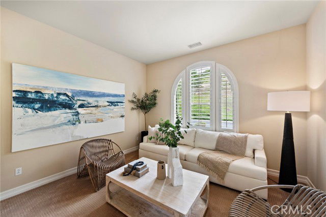 Building Photo - 21 Corte Lomas Verdes