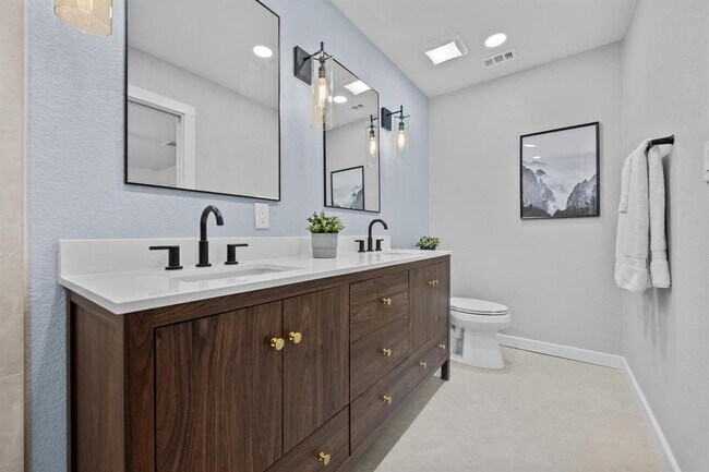 Building Photo - 11305 Songbird Cove