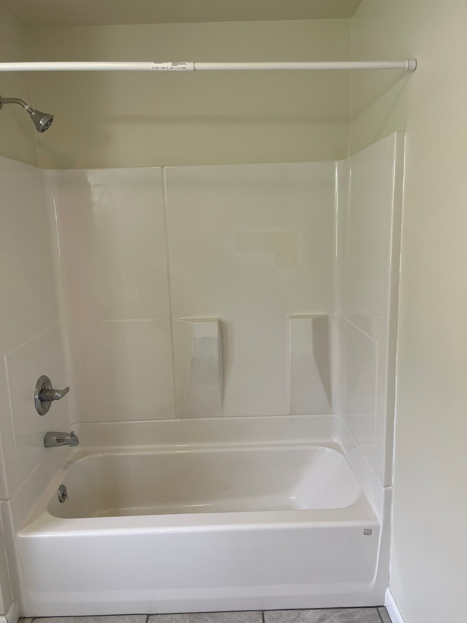 Bathroom - 121 Porter St