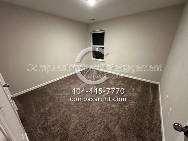 Building Photo - 112 Squarewood Ln NW