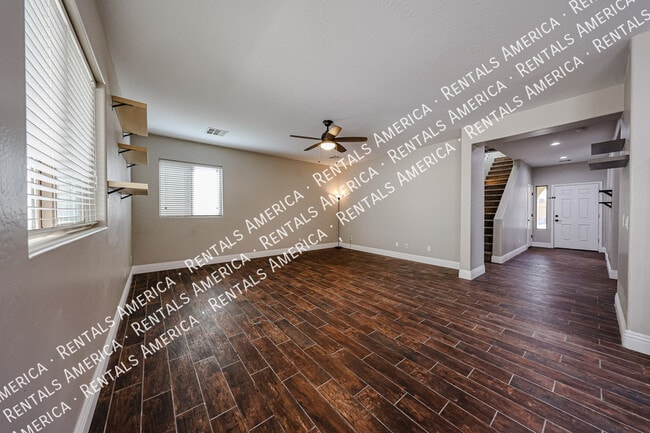Building Photo - 7223 N 73rd Dr