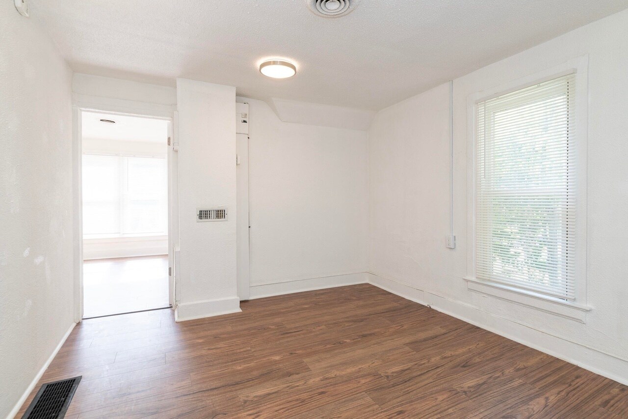 Living Room - 1221 Wells Pl