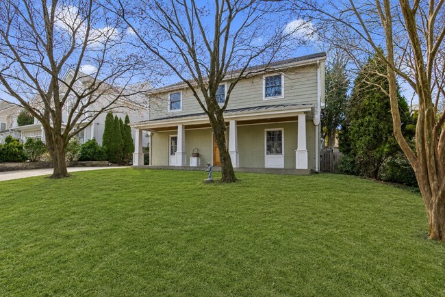 Building Photo - 3 Bed 3 Bath - Kensington Craftsman - Move In Ready