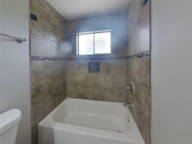 Building Photo - 4311 Chestergate Dr