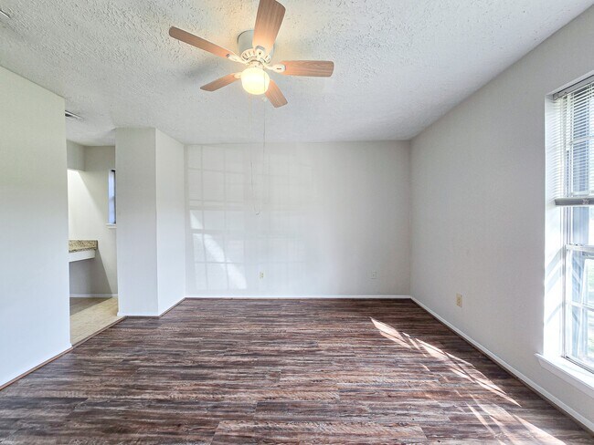 Building Photo - 12645 Lake Conroe Hills Dr