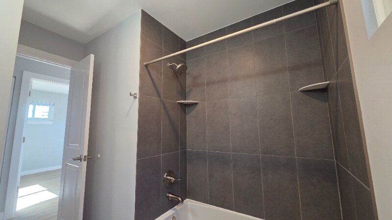 Building Photo - 8023 W Churchill Ave