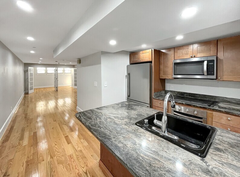 Building Photo - 1527 16th Street NW