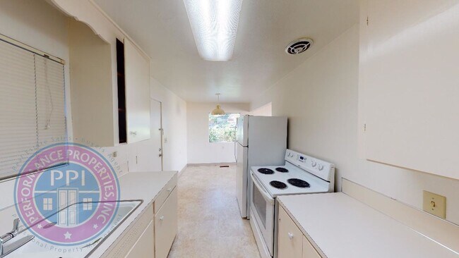 Building Photo - lac831