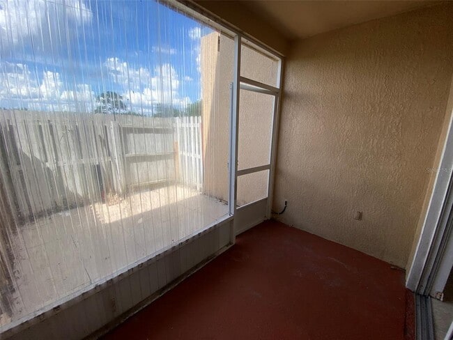 Building Photo - 495 Las Cortes Ln