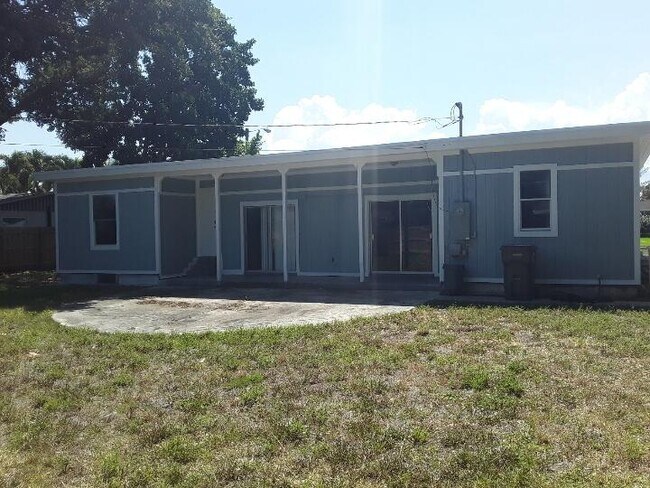 Building Photo - 9310 Sun Ct