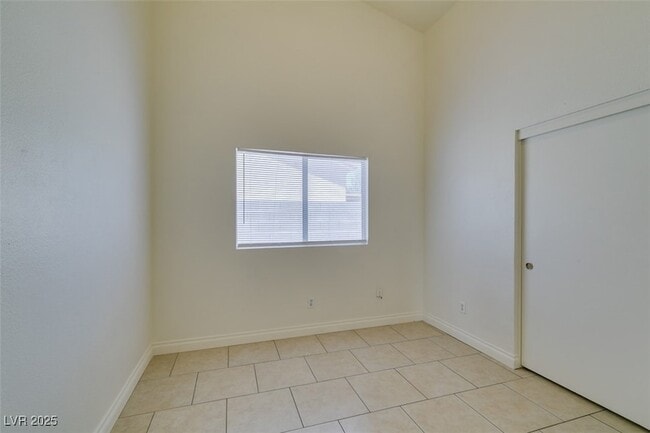 Building Photo - 2510 Roaring Lion Ave
