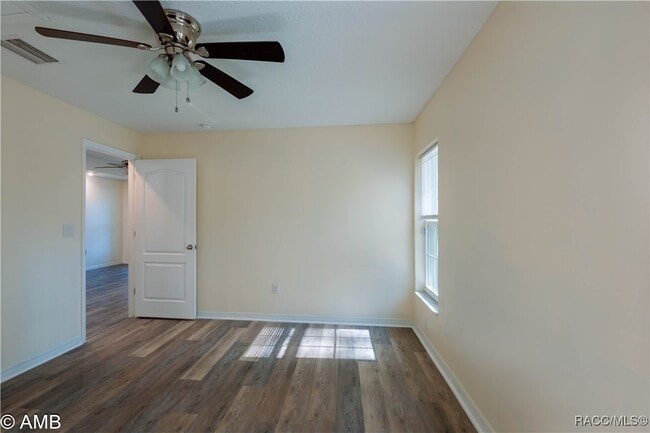 Building Photo - 9374 N Peachtree Way