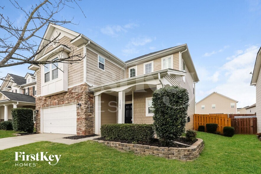 Building Photo - 12635 Cumberland Cove Dr