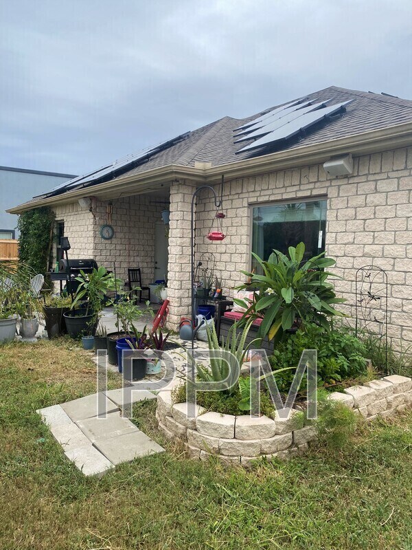 Building Photo - 7288 Rain Forest Dr