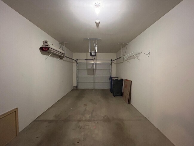 Building Photo - 4035 Cornerstone Dr