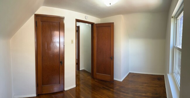 Building Photo - 2 Bedroom Single Family House Stanton Heights
