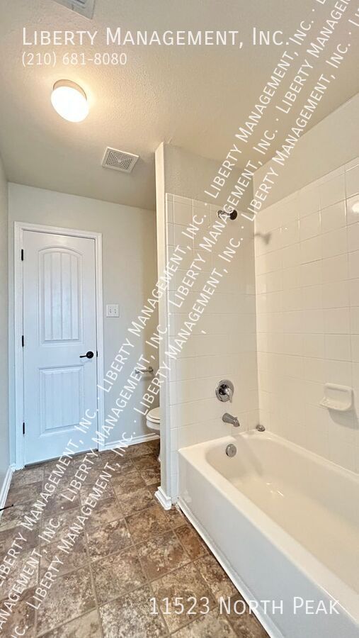 Building Photo - 11523 North Peak-