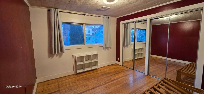 Building Photo - 2229 Capouse Ave