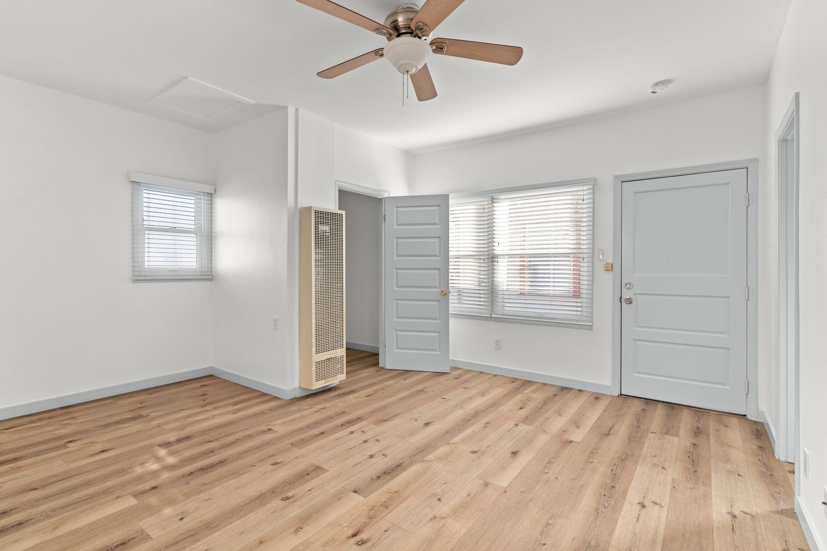 Building Photo - 526 Magnolia Ave