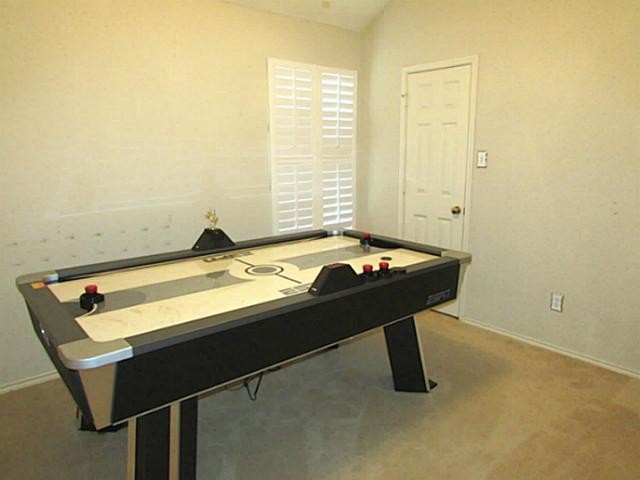 Building Photo - 1215 Spring Creek Dr