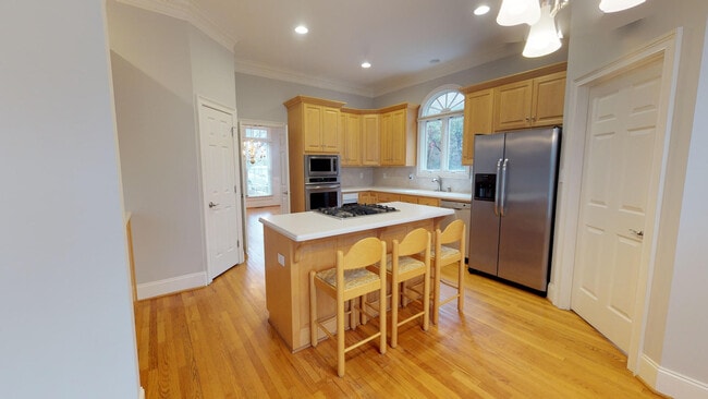Building Photo - 1105 Randolph Oaks Ct