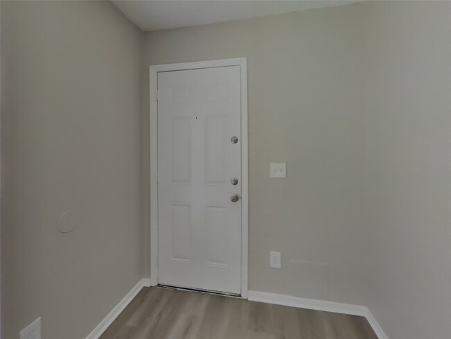 Building Photo - 13830 Keyworth Dr
