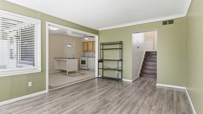 Building Photo - 2116 Michigan Blvd