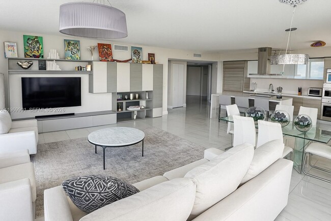 Building Photo - 300 Sunny Isles Blvd