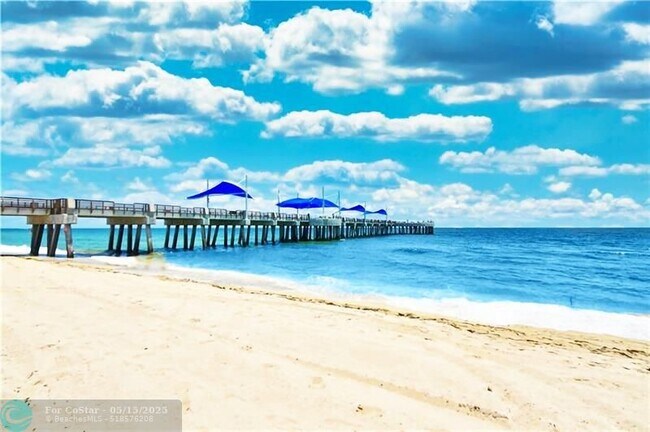 Building Photo - 525 N Ocean Blvd