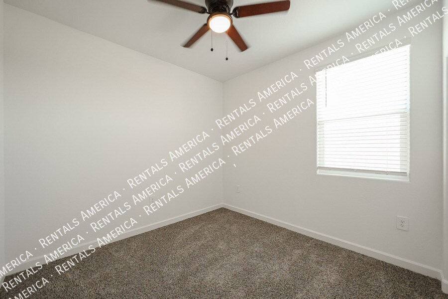 Building Photo - 38060 W Frascati Ave