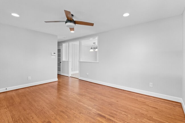 Building Photo - 1532 Starbrook Dr