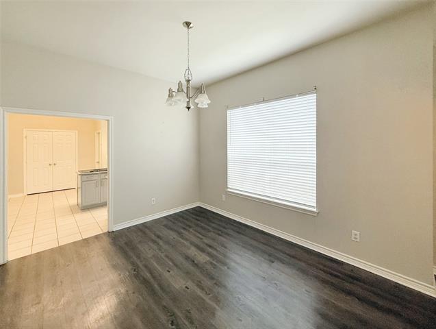 Building Photo - 3104 Hoffman Dr