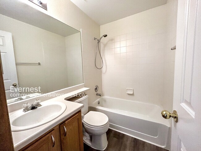 Building Photo - 4939 Chariot Dr