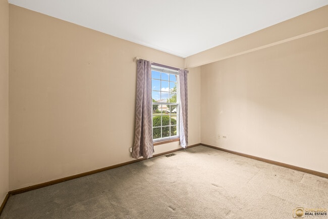 Building Photo - 1174 Hyannis Cir