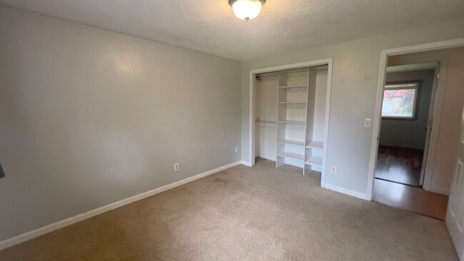 Building Photo - 91692 Smith Lake Rd