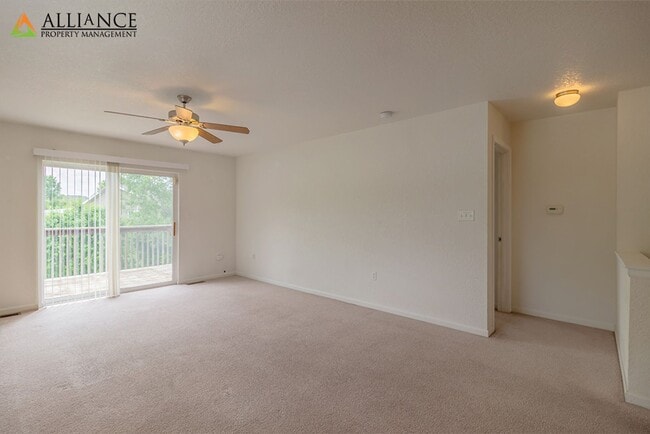 Building Photo - Balcony & Walkout Basement!