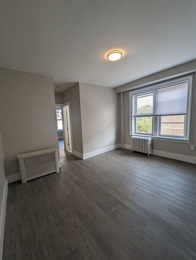 Building Photo - 269 Jewett Ave