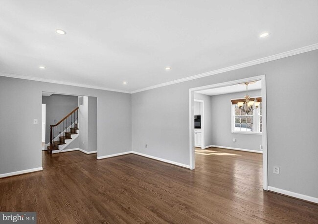 Building Photo - 9125 Donna Dean Dr