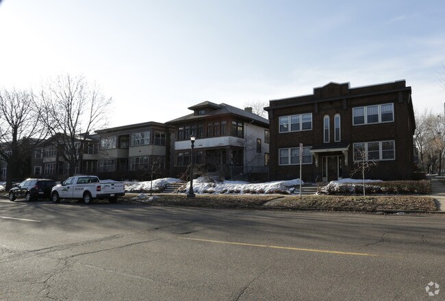 Building Photo - 1654 Selby Ave