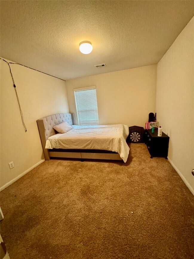 Building Photo - 2307 Cloudy Bay Dr