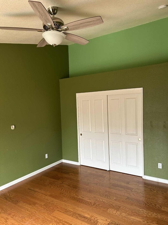 Building Photo - 1502 Barnum Ct