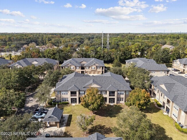 Building Photo - 12301 Kernan Forest Blvd