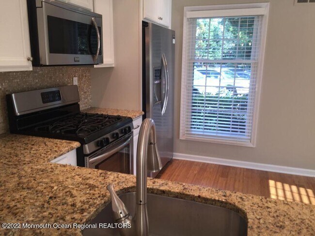 Building Photo - 23 Wyckham Rd