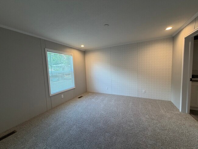 Building Photo - 2153 Pacific Dr