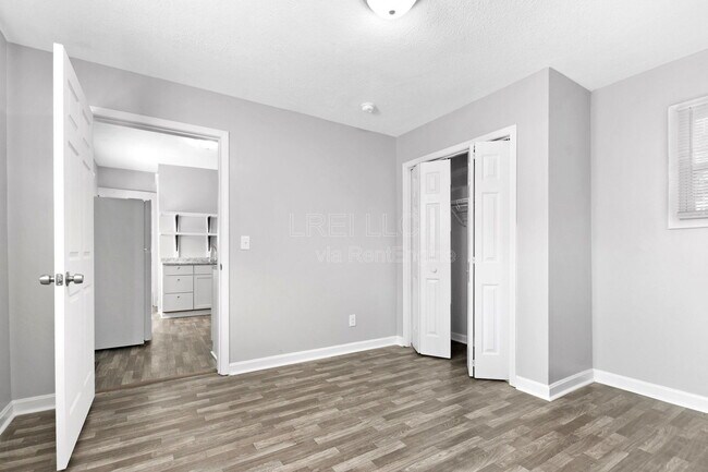Building Photo - 659 S 42nd St