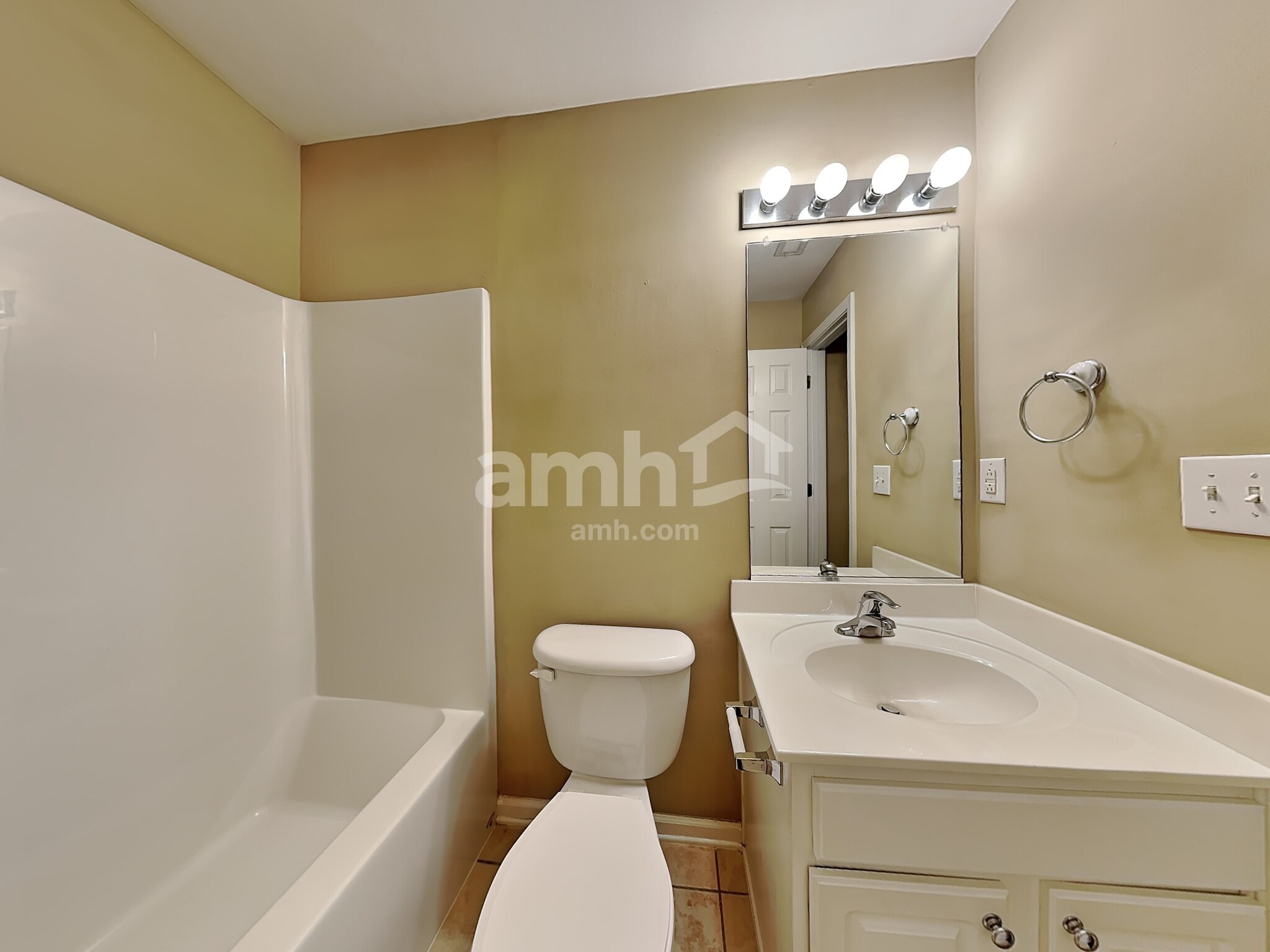 Building Photo - 547 Rockbridge Dr