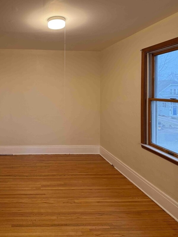 Building Photo - 59 Mullen St