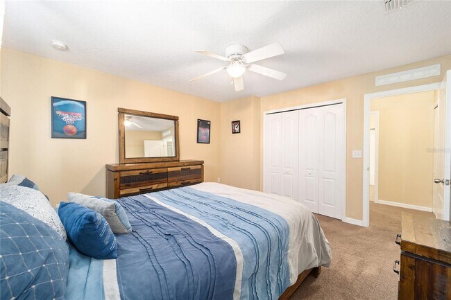 Building Photo - Private Oasis in the Heart of Alachua