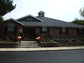 Building Photo - 1543 Raymond Dr