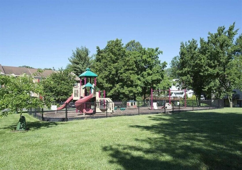 Building Photo - 3722 Mount Airey Ln